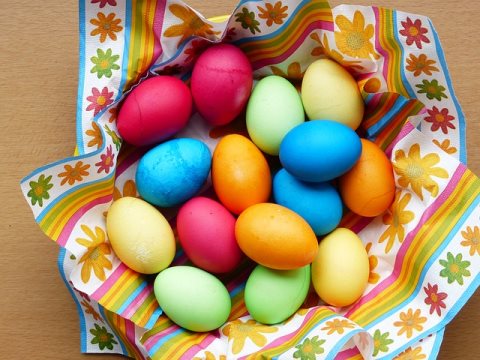 colored eggs